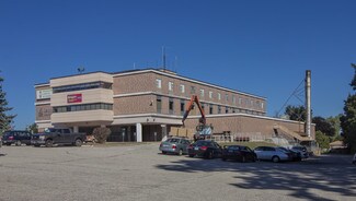 Plus de détails pour 116 Eddie Dowling Hwy, North Smithfield, RI - Santé à vendre