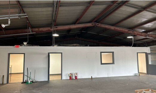 2780 Kratzville Rd, Evansville, IN à vendre - Photo intérieure – Image 2 sur 4