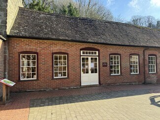 Plus de détails pour High St, Stourton - Local commercial à louer