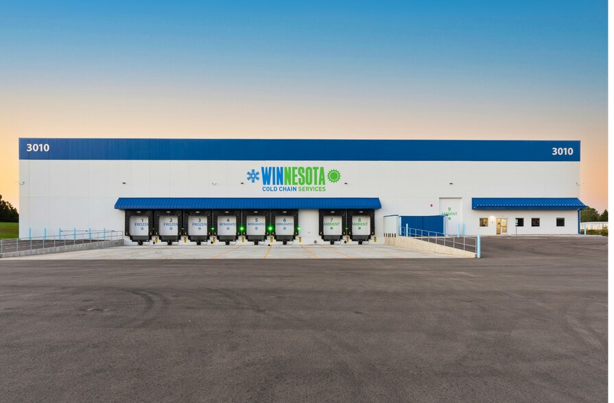 3010 Enloe St, Hudson, WI à louer - Photo de l’immeuble – Image 1 sur 5