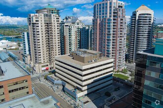 1040 7th Ave SW, Calgary, AB - VUE AÉRIENNE  vue de carte - Image1