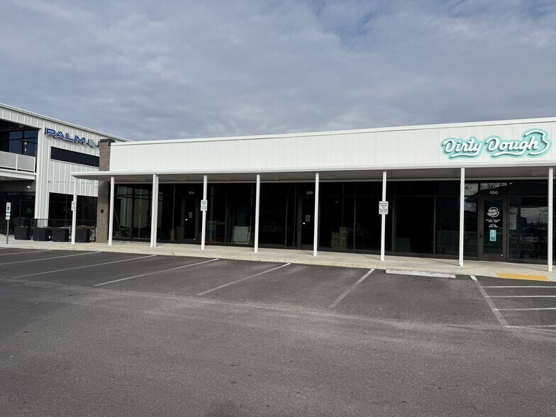 2515 S Campbell Ave, Springfield, MO à louer - Photo de l’immeuble – Image 2 sur 7