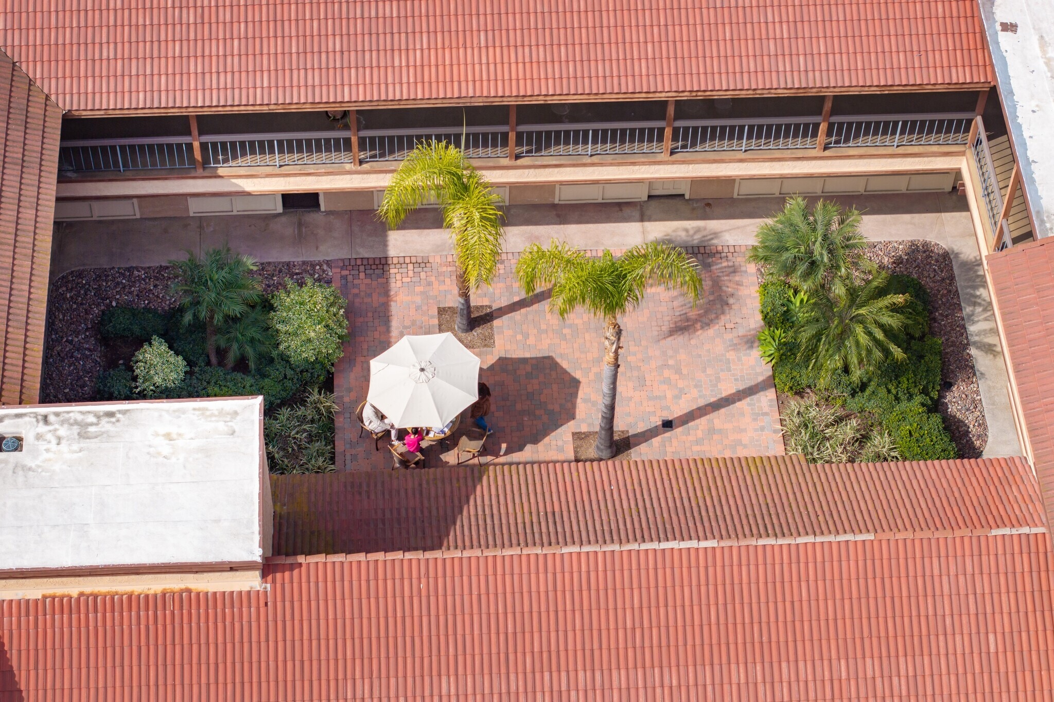 14471 Chambers Rd, Tustin, CA à louer Photo intérieure– Image 1 sur 13