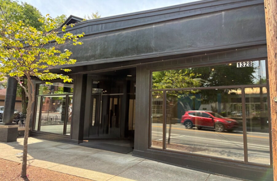 1328 Bardstown Rd, Louisville, KY à louer - Photo de l’immeuble – Image 2 sur 5