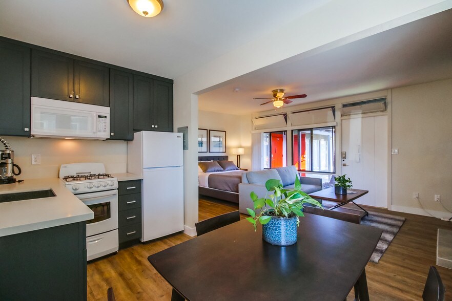 4459 Fanuel St, San Diego, CA à vendre - Photo intérieure – Image 2 sur 21