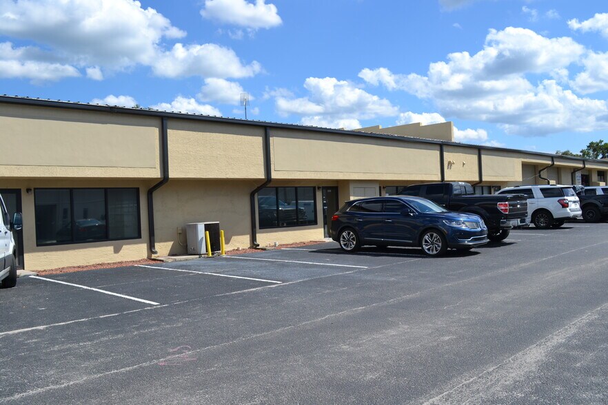 40351 US Highway 19 N, Tarpon Springs, FL à louer - Photo de l’immeuble – Image 1 sur 5