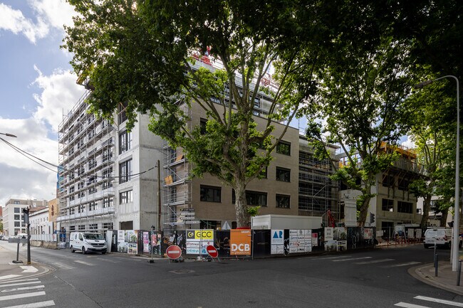 Plus de détails pour 71 Rue Gorge De Loup, Lyon - Bureau à louer