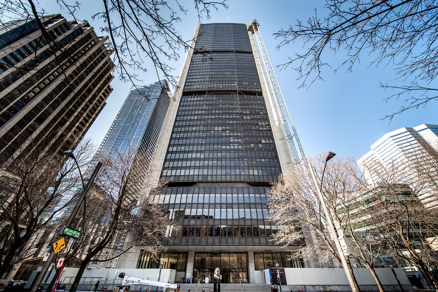 800 Rue Du Square-Victoria, Montréal, QC à louer - Photo de l’immeuble – Image 2 sur 11