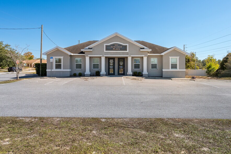 6800-6810 Mariner Blvd, Spring Hill, FL à vendre - Photo de l’immeuble – Image 1 sur 29