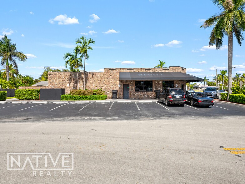 Prime Two-Parcel Opportunity portefeuille de 2 biens à vendre sur LoopNet.fr - Photo de l’immeuble – Image 3 sur 35