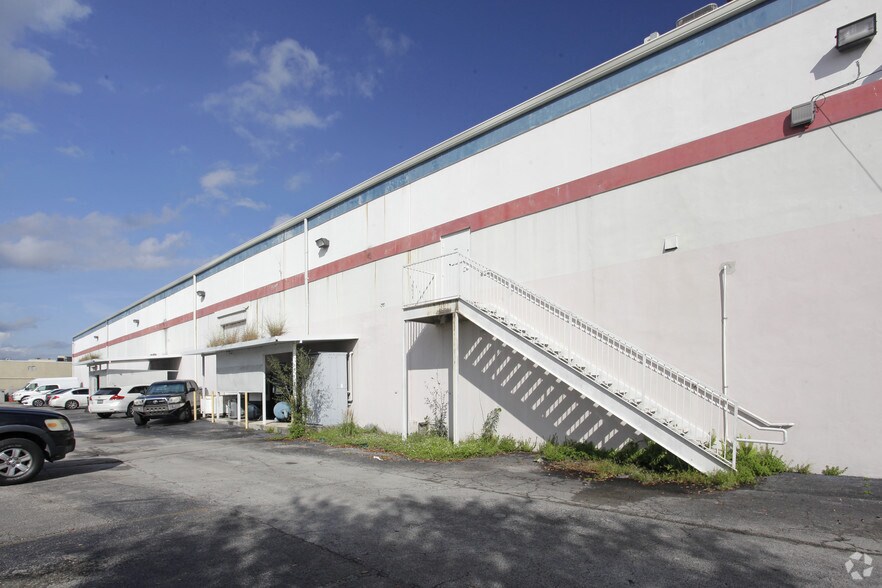 2851 Evans St, Hollywood, FL à louer - Photo de l’immeuble – Image 3 sur 27