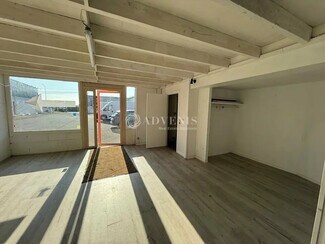 Plus de détails pour Local d'activités à louer