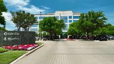 11511 Luna Rd, Dallas, TX à louer - Vidéo sur l’annonce professionnelle 