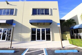 Plus de détails pour 2520 NW 97th Ave, Doral, FL - Local d'activités à louer