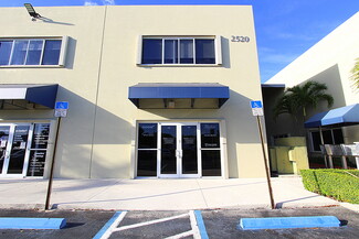 Plus de détails pour 2520 NW 97th Ave, Doral, FL - Local d'activités à louer