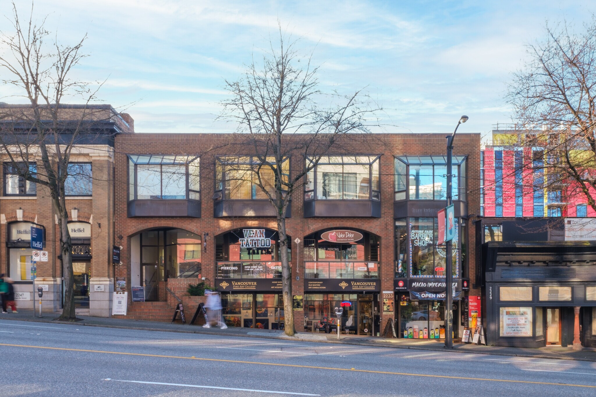 2235 Granville St, Vancouver, BC à louer Photo de l’immeuble– Image 1 sur 2