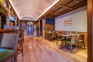 Plus de détails pour Local commercial à louer