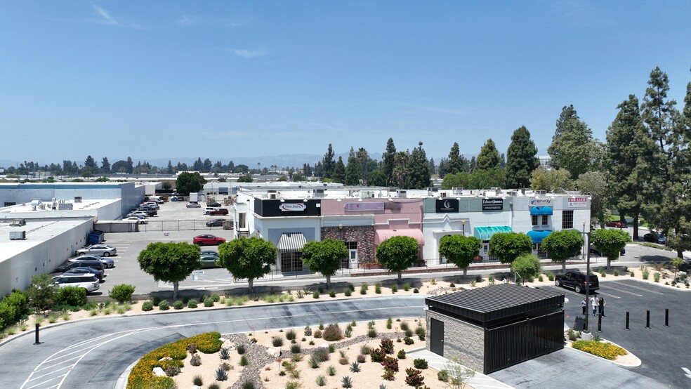 19350 Business Center Dr, Northridge, CA à louer - Photo de l’immeuble – Image 3 sur 7