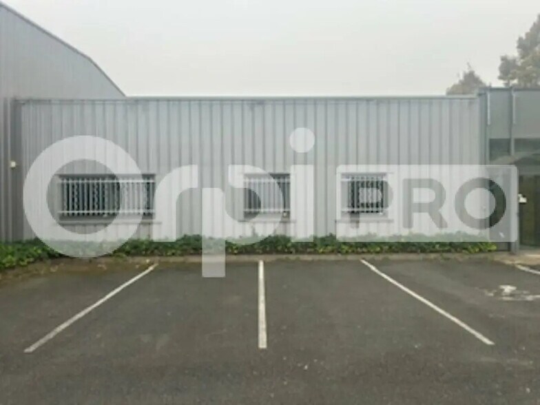 Bureau dans Gleizé à louer - Photo principale – Image 1 sur 1