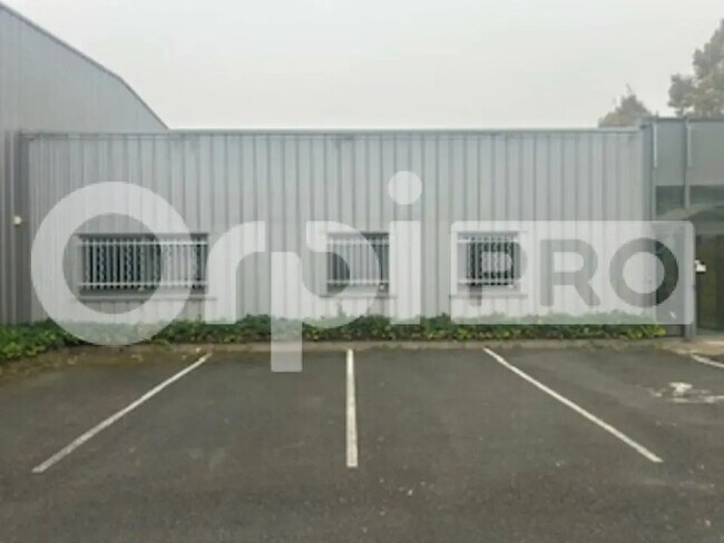 Plus de détails pour Bureau à louer