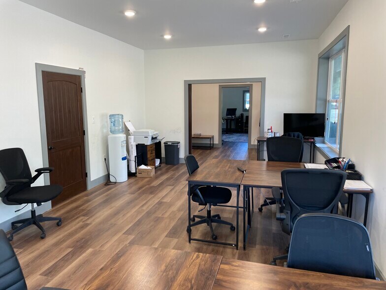 5036 Obarr Rd, Knoxville, TN à vendre - Photo de l’immeuble – Image 2 sur 13