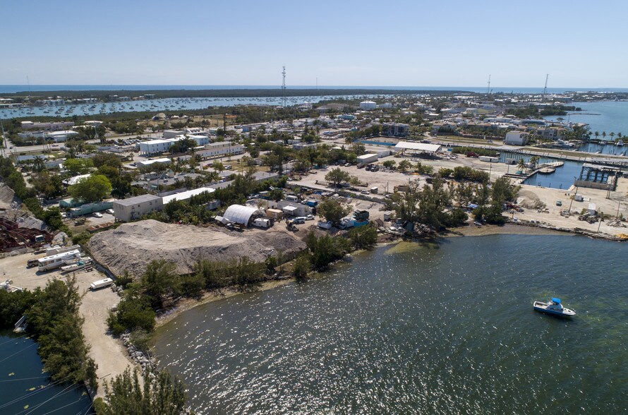 990 41st St, Marathon, FL à vendre - Photo de l’immeuble – Image 3 sur 5