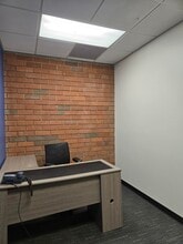 10 Strecker Rd, Ellisville, MO à louer Photo intérieure– Image 1 sur 4