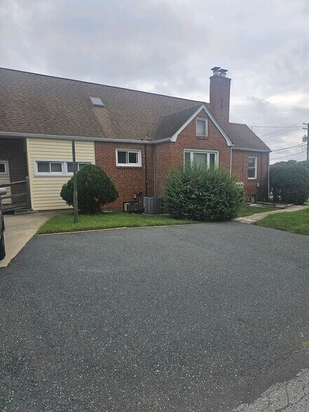 7100 German Hill Rd, Baltimore, MD à louer - Photo de l’immeuble – Image 3 sur 19