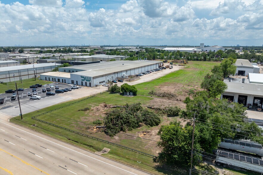 13825 FM 529, Houston, TX à louer - Photo de la construction – Image 2 sur 2