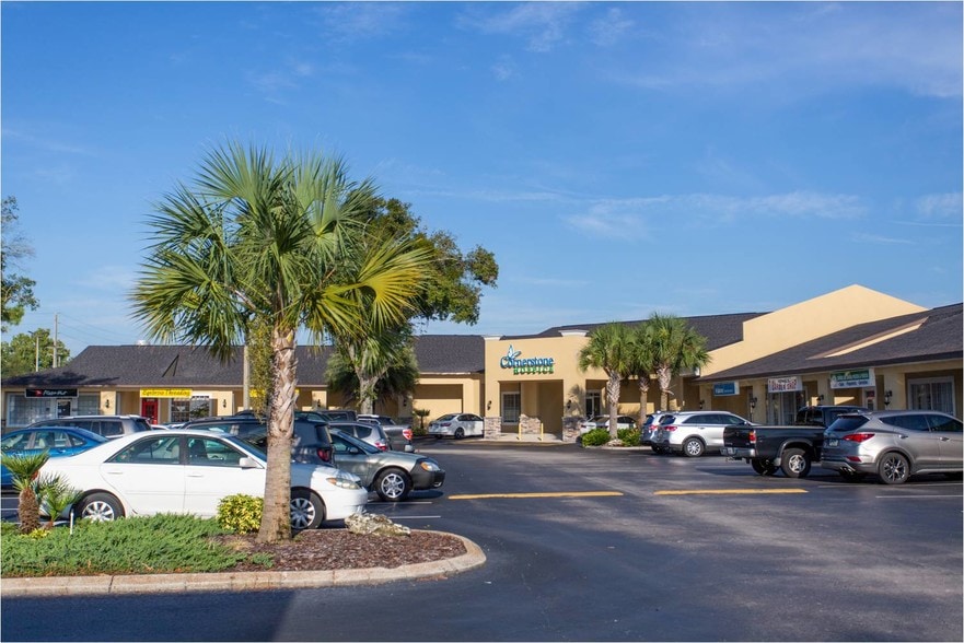 2116-2190 E County Road 540A, Lakeland, FL à louer - Photo de l’immeuble – Image 1 sur 6