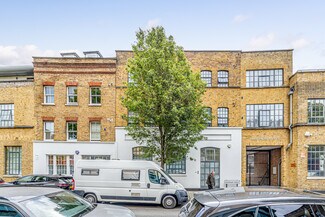 Plus de détails pour 2 Whitacre Mews, Londres - Bureau à louer