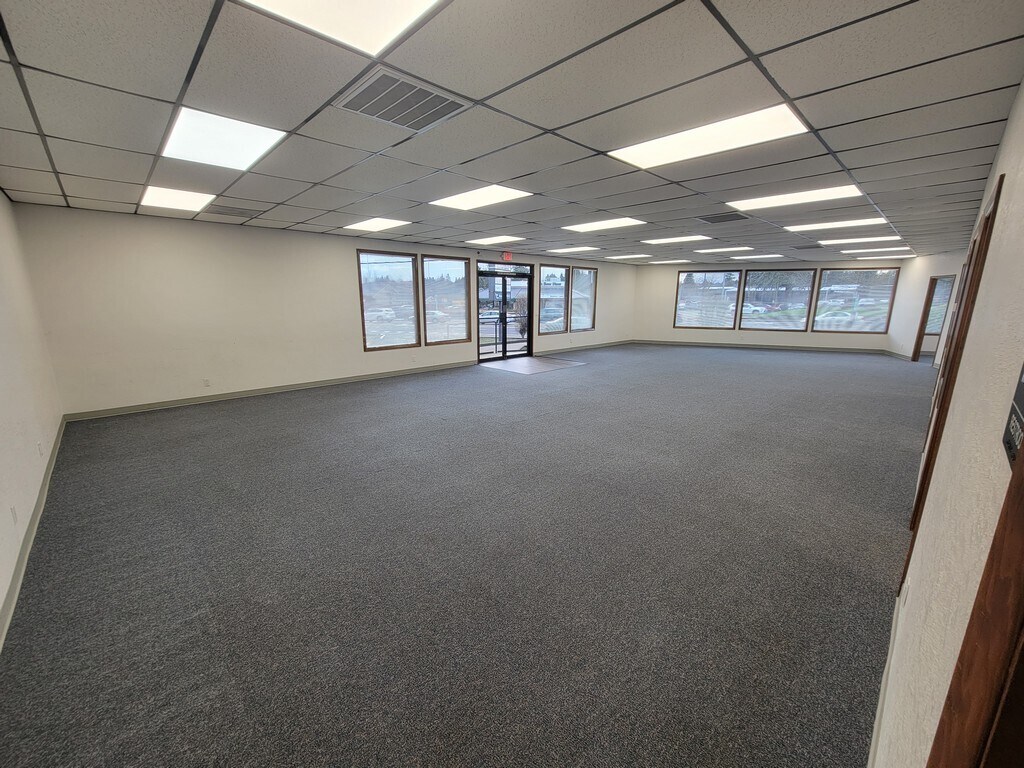 5002-5008 Commercial St SE, Salem, OR à louer Photo intérieure– Image 1 sur 6