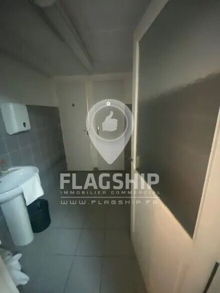 Bureau dans Mareuil-lès-Meaux à louer - Photo de l’immeuble – Image 2 sur 10