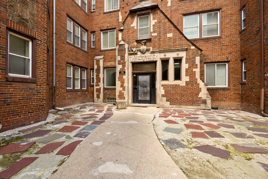 730 Whitmore Rd, Highland Park, MI à vendre - Photo de l’immeuble – Image 3 sur 3