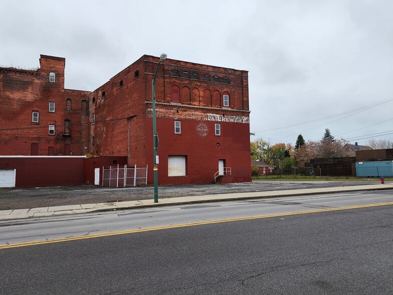 143 Emslie, Buffalo, NY à vendre - Photo de l’immeuble – Image 3 sur 21