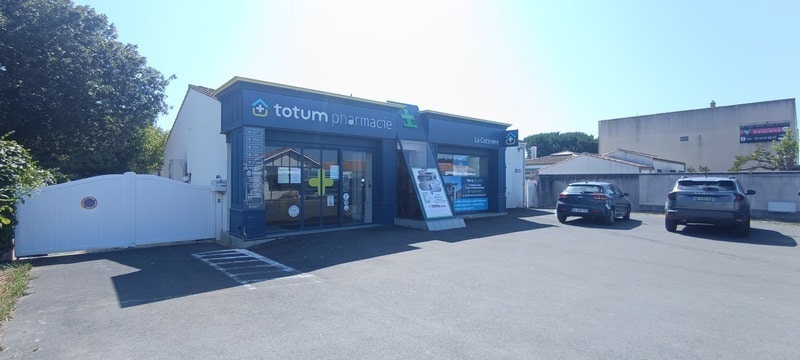 Local commercial dans SAINT-PIERRE-D'OLERON à vendre - Photo de l’immeuble – Image 3 sur 6