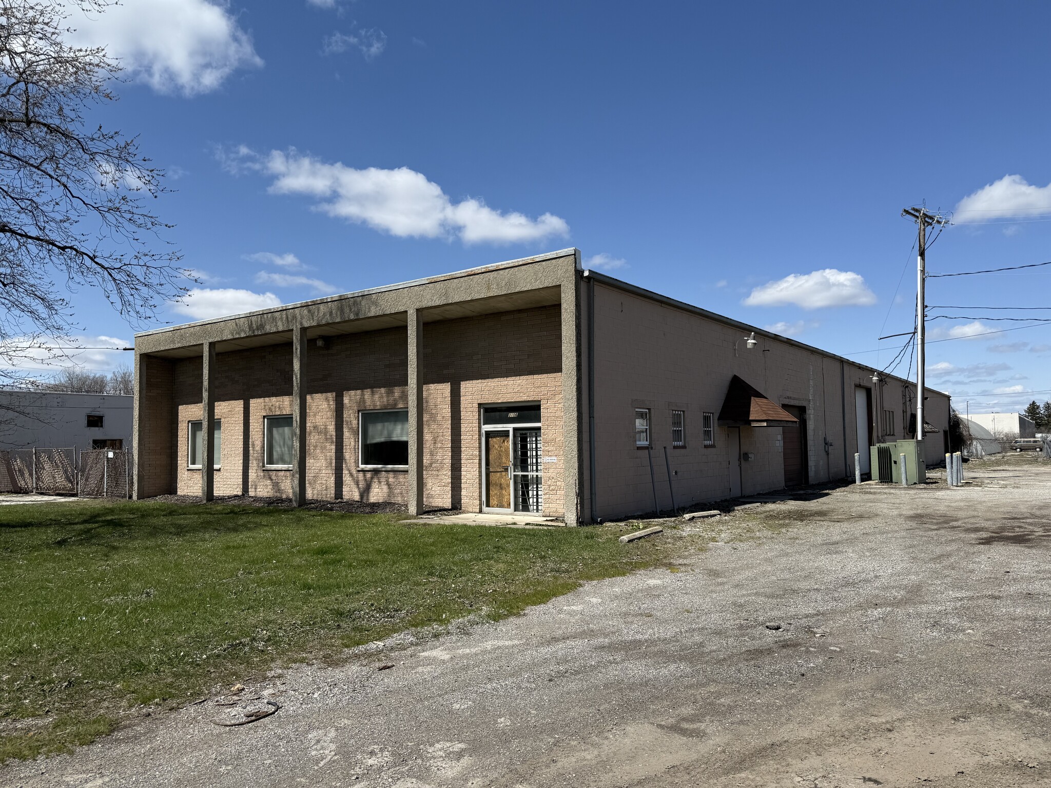 3106 South Ave, Toledo, OH à louer Photo de l’immeuble– Image 1 sur 7