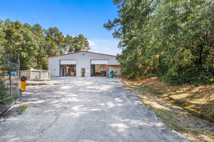 3601 N Loop 336 W, Conroe, TX à vendre - Photo de l’immeuble – Image 3 sur 30