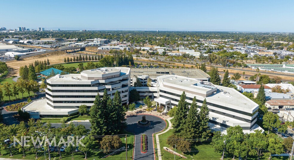 2241 Harvard St, Sacramento, CA à louer - Photo de l’immeuble – Image 1 sur 12