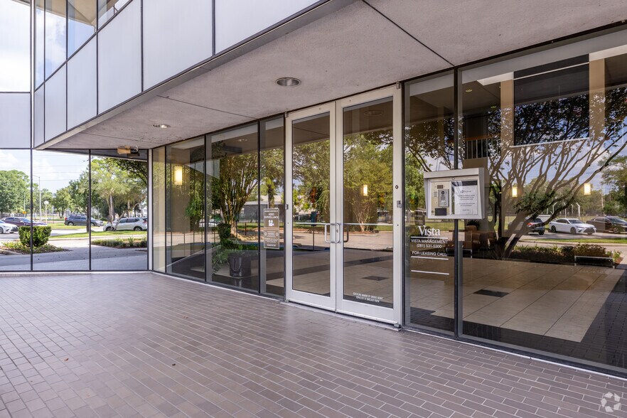 14425 Torrey Chase Blvd, Houston, TX à louer - Photo de l’immeuble – Image 3 sur 24