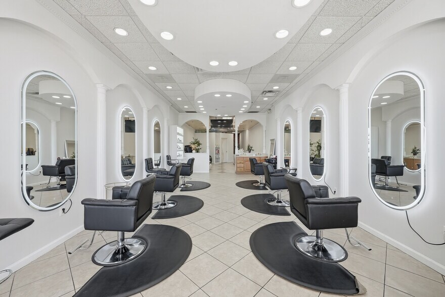 9536 Liberia Ave, Manassas, VA à louer - Photo de l’immeuble – Image 1 sur 27