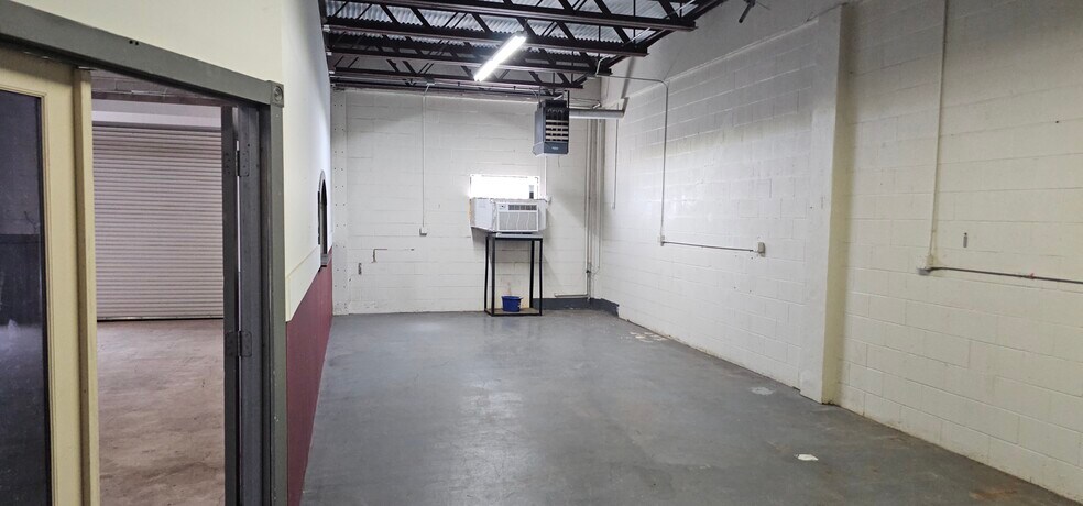 92 Lewis St, San Antonio, TX à louer - Photo de l’immeuble – Image 2 sur 6