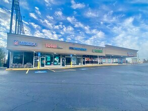 5942-5950 Buford Hwy, Norcross, GA à louer Photo intérieure– Image 1 sur 9