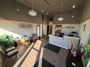 135 N State St, Zeeland, MI à louer Photo intérieure– Image 2 sur 6