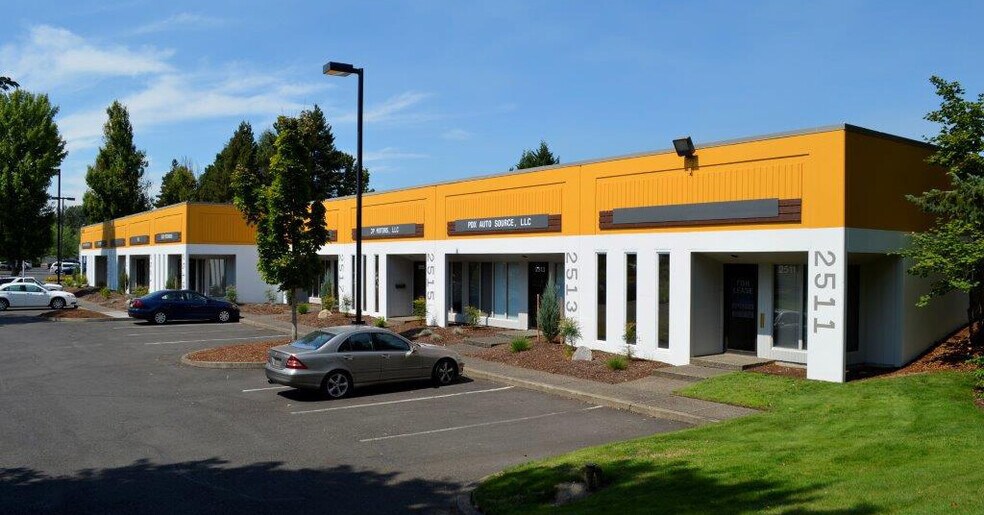 2511-2527 N Hayden Island Dr, Portland, OR à louer - Photo de l’immeuble – Image 1 sur 16