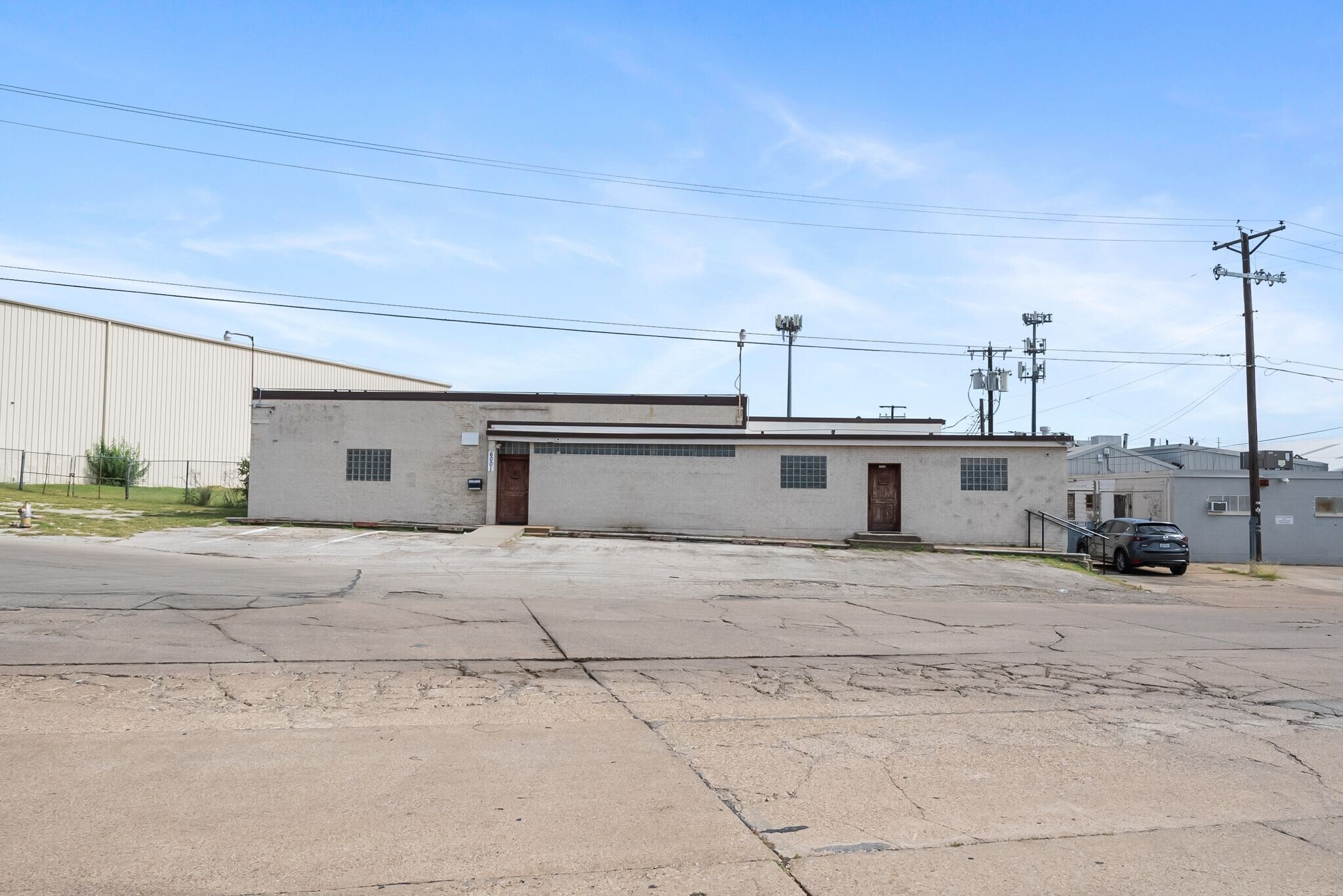 6001 Tension Dr, Fort Worth, TX à vendre Photo de l’immeuble– Image 1 sur 20