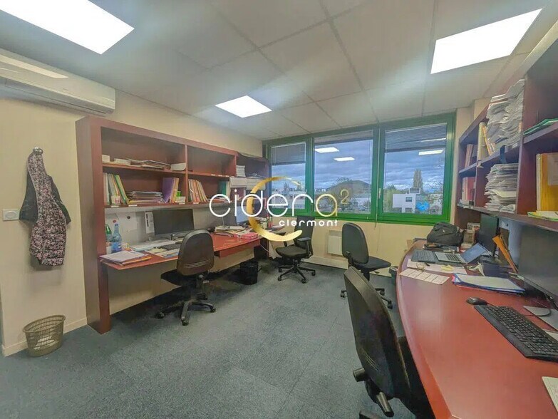 Bureau dans Clermont-Ferrand à louer - Photo de l’immeuble – Image 1 sur 5