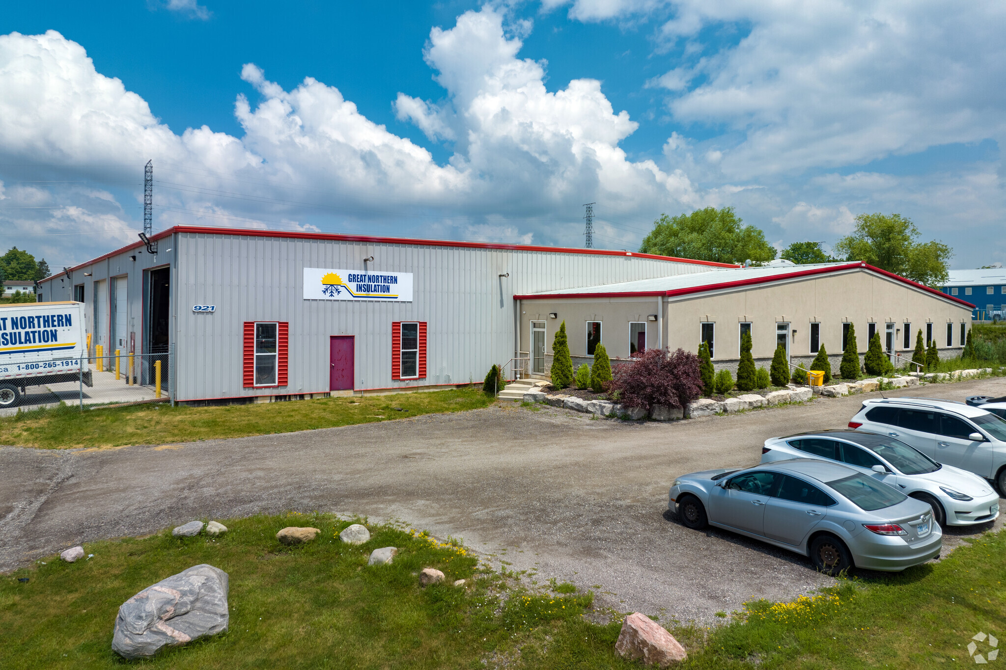 921 Keyes Dr, Woodstock, ON à louer Photo de l’immeuble– Image 1 sur 32