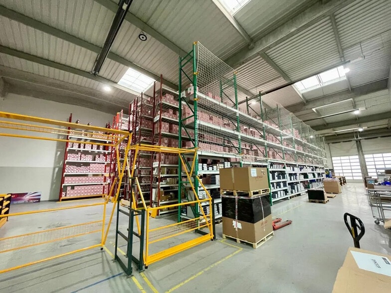 Bureau dans Gennevilliers à louer - Photo intérieure – Image 2 sur 12