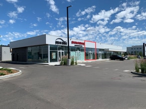 17004 107 Av NW, Edmonton, AB à louer Photo de l’immeuble– Image 1 sur 2